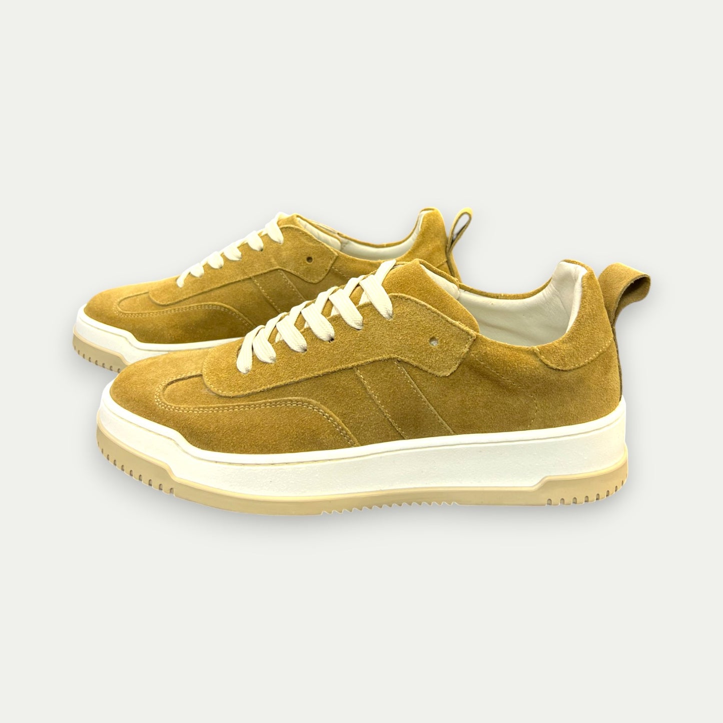 SNEAKERS HOMME EN DAIM CAMEL